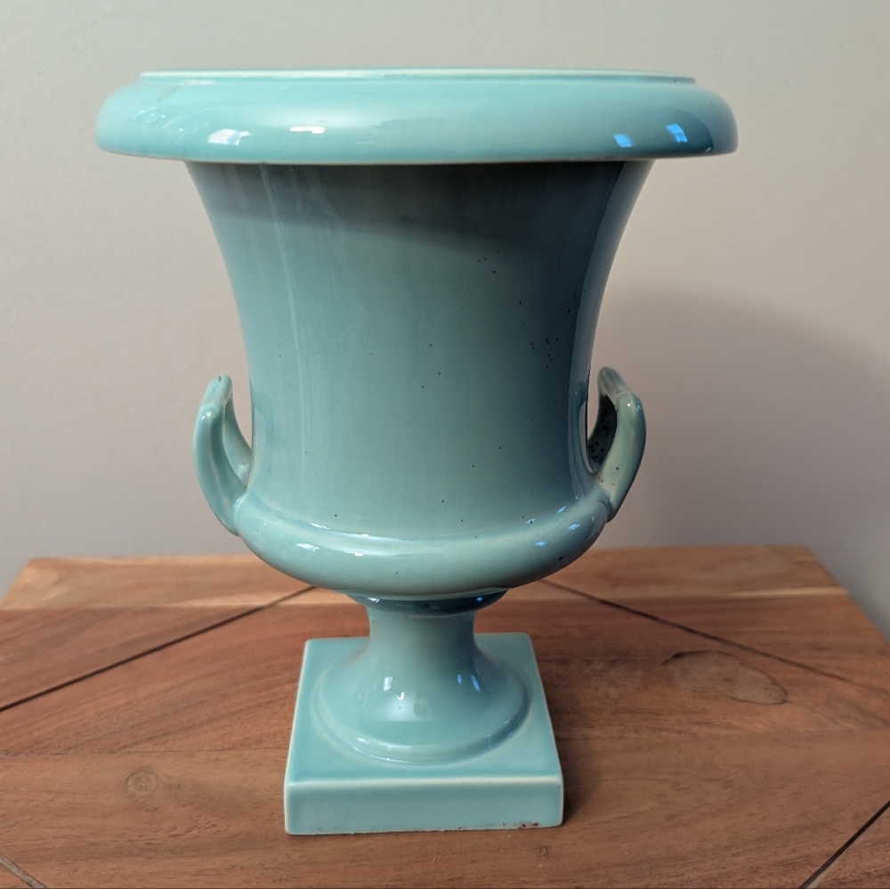 Trenton Potteries Ceramic Vase ❤️4 for $60 ❤️
